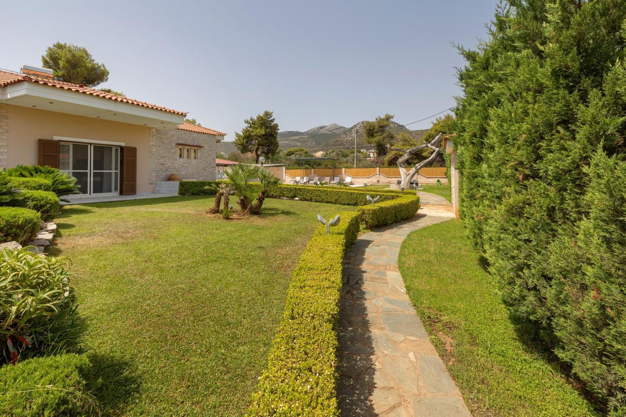 Apanemi Villa-Private Pool Nea Makri Exterior photo